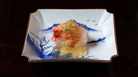 日本料理×中国料理　技法や風味を織り交ぜ素材を活かしたシンプルで飾らない美味しさ