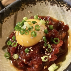 馬肉ユッケ