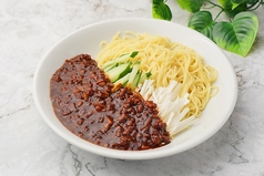 ジャージャー麺
