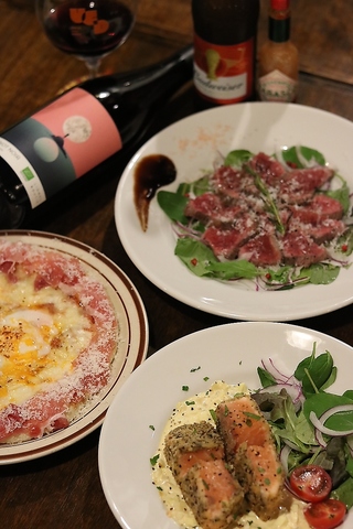 料理もお酒も空間もこだわる、大人が集うジャンルレス酒場。