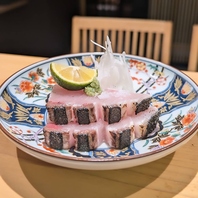 職人の手技により彩り豊かに姿を変える、旬の鮮魚の魅力