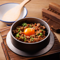 料理メニュー写真 そぼろ釜飯