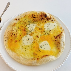 クワトロチーズのはちみつピザ
