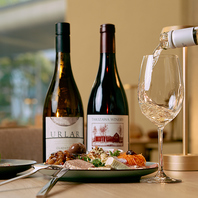 ソムリエ厳選・世界各国のワインが充実◎