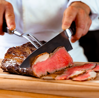 ローストビーフは目の前でスライス！
