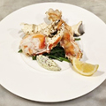 料理メニュー写真&nbsp;ズワイガニの炭焼き海藻バター添え