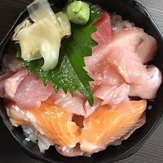 ミニ海鮮切り落とし丼(味噌汁/おしんこ付)