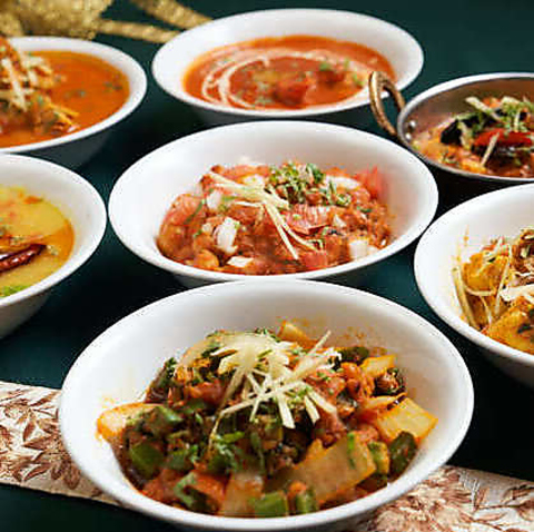 田町駅1分◆本格インド料理を満喫。BBQメニューや豊富なカレー、そのほか一品を堪能。