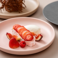 パティシエが腕を振るう本格派デザート