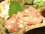 喜鳥家の人気メニュー　その１．　油肝の造り!!　必ず食べて欲しい!!