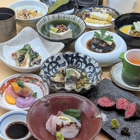 和洋折衷の創作小皿料理が魅力