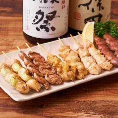 【炭火で香ばしく焼き上げた地鶏焼鳥】