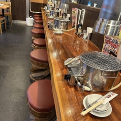 お一人様も大歓迎！新しい出会いが待つ焼肉山河で、美味しいお肉を心ゆくまで堪能してください。厳選されたお肉には、相性抜群のお酒も豊富に取り揃えていますので、楽しい時間を過ごせます。自分へのご褒美やリフレッシュしたい時にも最適。カジュアルに、また特別なひとときとして、ぜひお楽しみください。