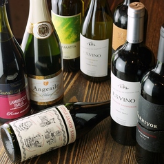 ワイン、日本酒50種含む飲み放題