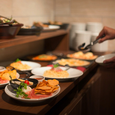 フレンチ屋台ビストロ のれんとコルク 名古屋駅店の雰囲気3