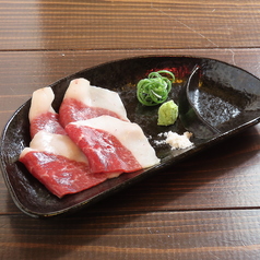 和牛コウネの炙り刺し