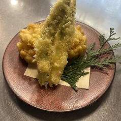 とうもろこしとアスパラの天ぷら