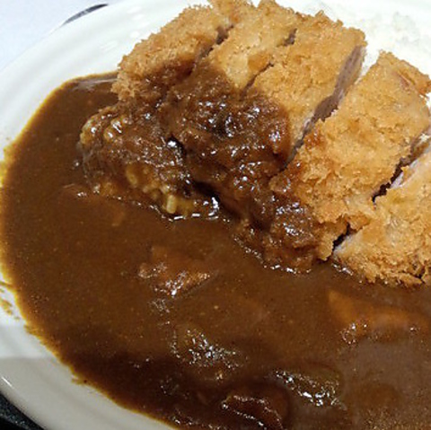 お腹も心も満たす庭亭は豊富なメニューを揃えています。おすすめカツ丼・カツカレー！