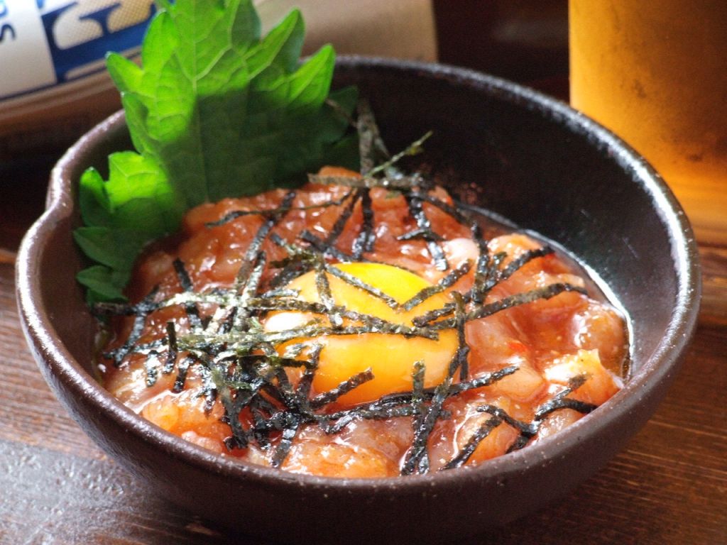 喜鳥家の人気メニュー　その3．　鳥ユッケ!!　必ず食べて欲しい!!