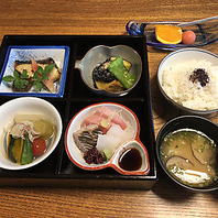 旬の恵みを味わう彩り豊かな会席