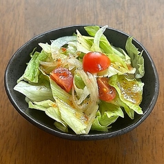 とても小さい野菜サラダ