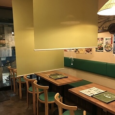 ベトナム料理レーロイの雰囲気2