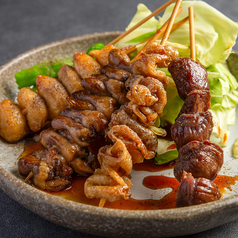 特製たれ！鳥の素揚げ串5種盛り合わせ