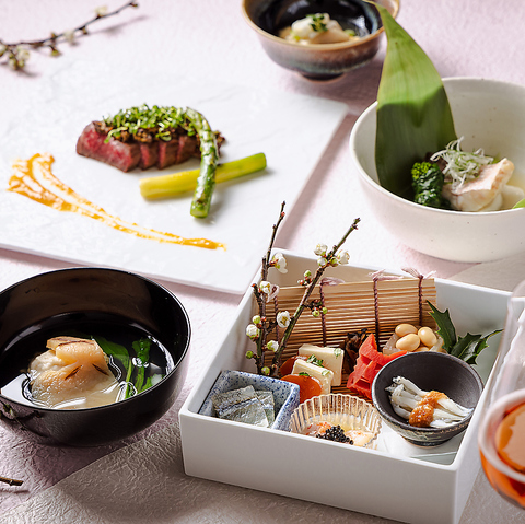 尾崎牛や味噌で味わうお寿司など至高の逸品が楽しめるお店です。銀座駅徒歩圏内。