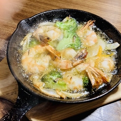 エビのアヒージョ