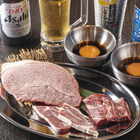 女性店主が1枚ずつ手切り。鮮度抜群のお肉をご提供！