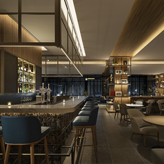 おひとり様でも気軽に使えるカウンター席。平日はカウンター席限定のプランもご用意しております。