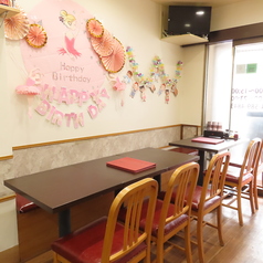 ご家族2世帯でのお食事に大変おすすめな、8名掛けのお席もございます！日本人の食べやすいマイルドな味わいで仕上げた中華料理は、お子様も交えての食事会にぴったり◎ソフトドリンクの種類も豊富にご用意しております♪