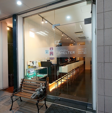 cafe&bar SHELTER �V�F���^�[