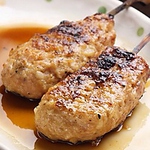 『つくね』もいづみ屋の定番メニュー。自家製です！！玉子付けたい方はマスターまで一言♪