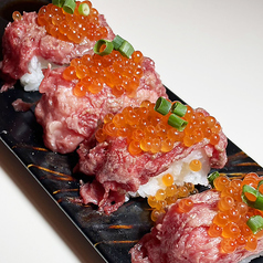 A4和牛の肉寿司 いくらのせ
