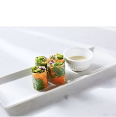 サーモンの生春巻き