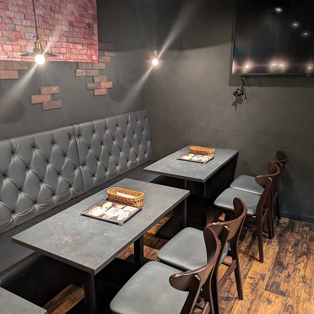 Bar & Dining ROOF LESS ルーフレスの写真ギャラリー