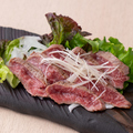 料理メニュー写真 牛タタキ