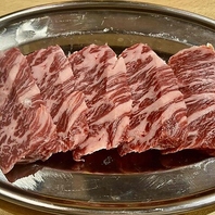 焼肉とホルモンを楽しむための丁寧な仕込みと調理