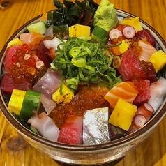 具沢山海鮮丼