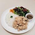 料理メニュー写真&nbsp;自家製葱ソースの唐揚げプレート