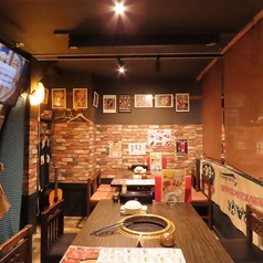 親しい友人と特別な料理を楽しむ時間をお過ごしください。リラックスした雰囲気の中で会話を交わしながら、心に残る素敵な思い出を作ることができます。特別なひとときを大切にしてください。