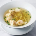 料理メニュー写真 香港式海老ワンタンのラーメン
