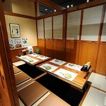 周りを気にせずお過ごし頂ける掘りごたつ個室をご用意しております！特別な日のお祝いやデートにも◎