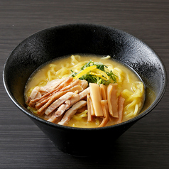 濃厚軍鶏だし白ラーメン