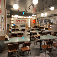 情緒溢れるレトロな店内