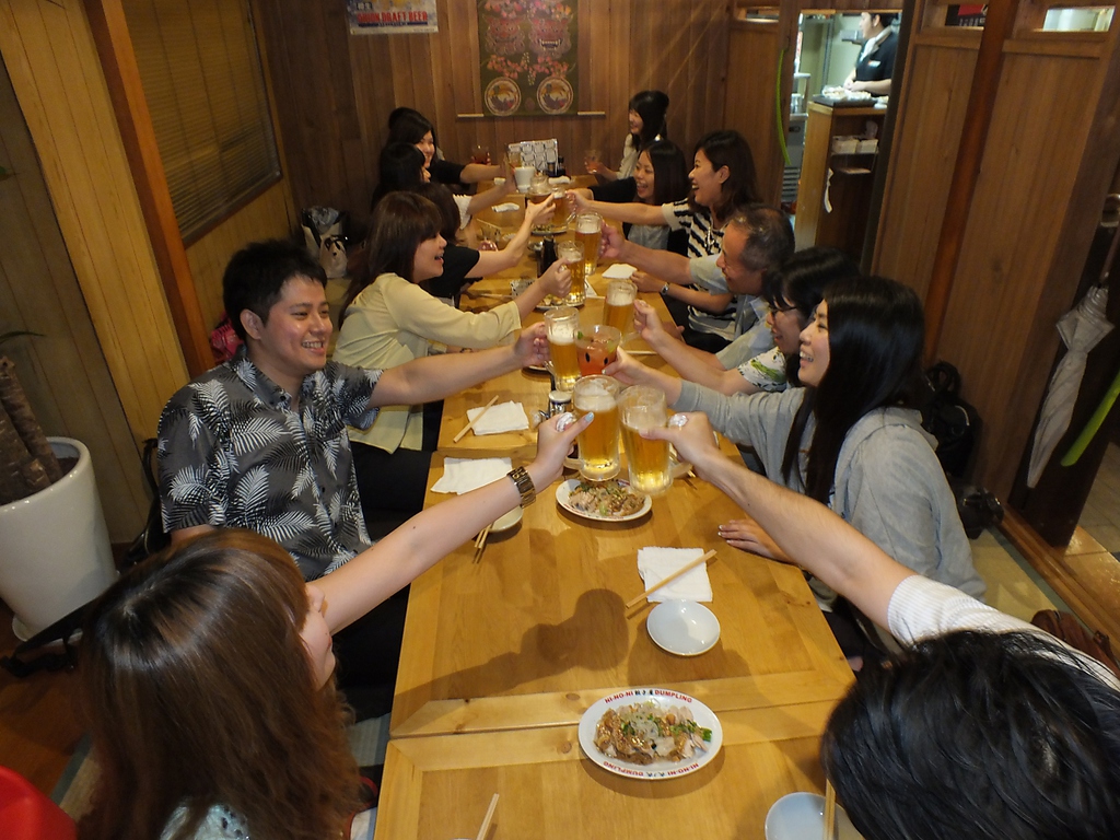 【お店のウリその５】お座敷席は最大20名までOK！皆でかんぱーい★