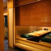 掘りごたつの半個室がございます。ご家族でのお食事や会食の際にもおすすめです。