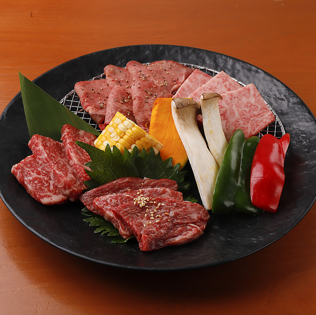 ご家族やちょっとした集まりにも最適な盛り合わせもご用意しております♪