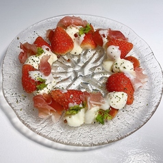 旬のフルーツカプレーゼ